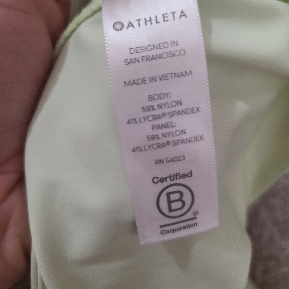 Athleta Pacifica II Light Green Mesh Side Half Zip Athletic Tank Top - Picture 4 of 4